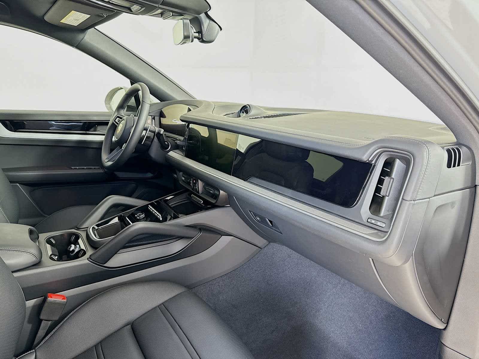 Thumbnail: 2026 Porsche Cayenne - 22