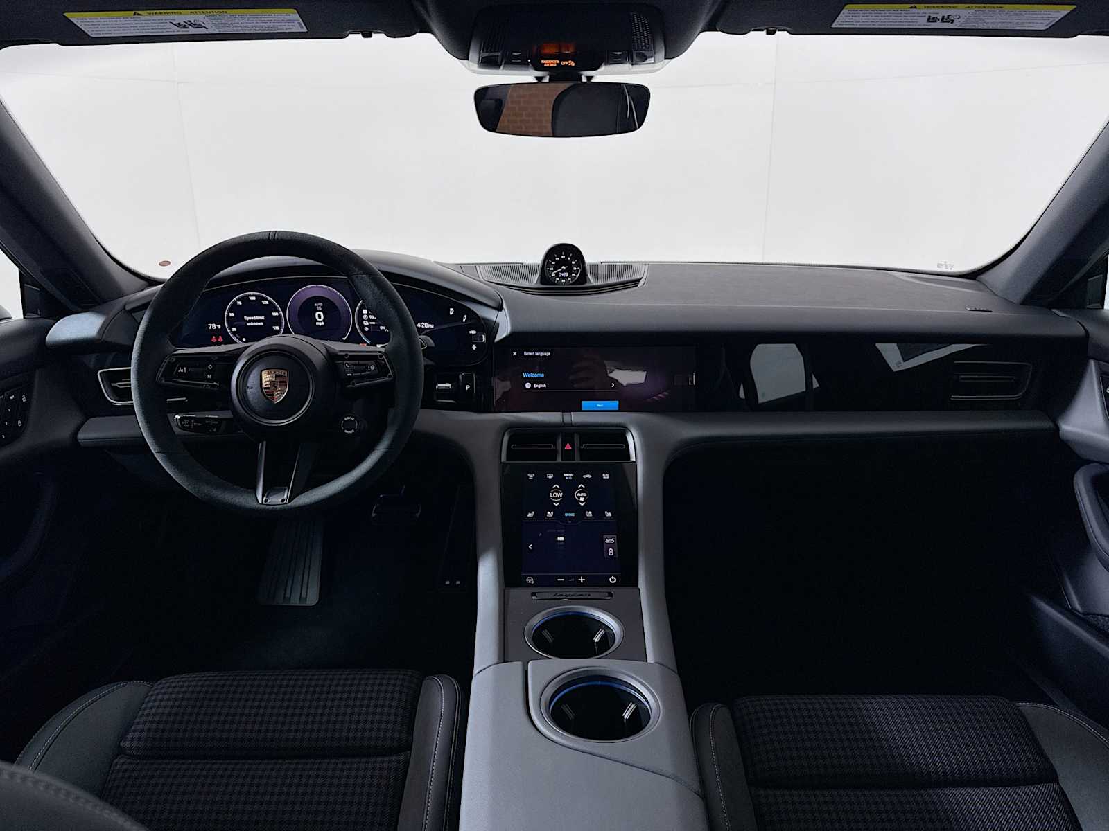 Thumbnail: 2025 Porsche Taycan - 27