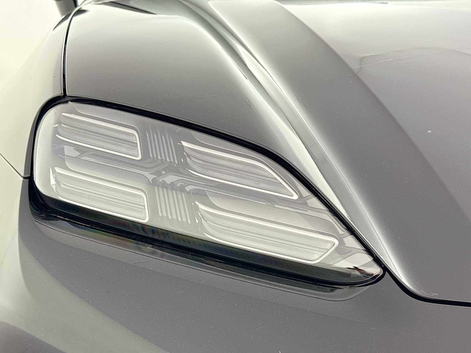 Thumbnail: 2025 Porsche Macan - 28