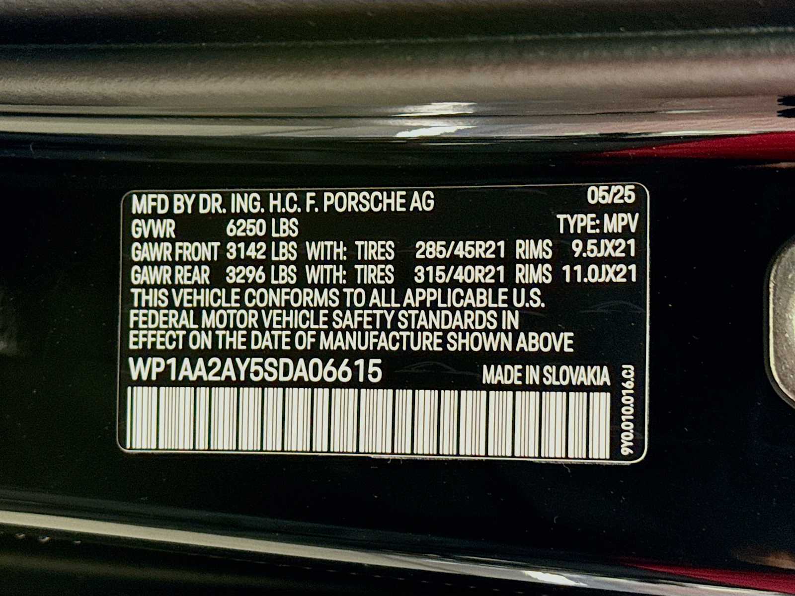 Thumbnail: 2025 Porsche Cayenne - 25