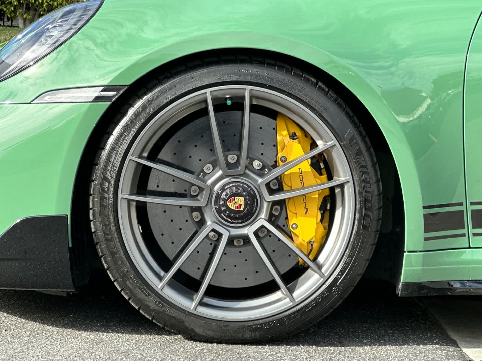 Thumbnail: 2022 Porsche 911 - 26