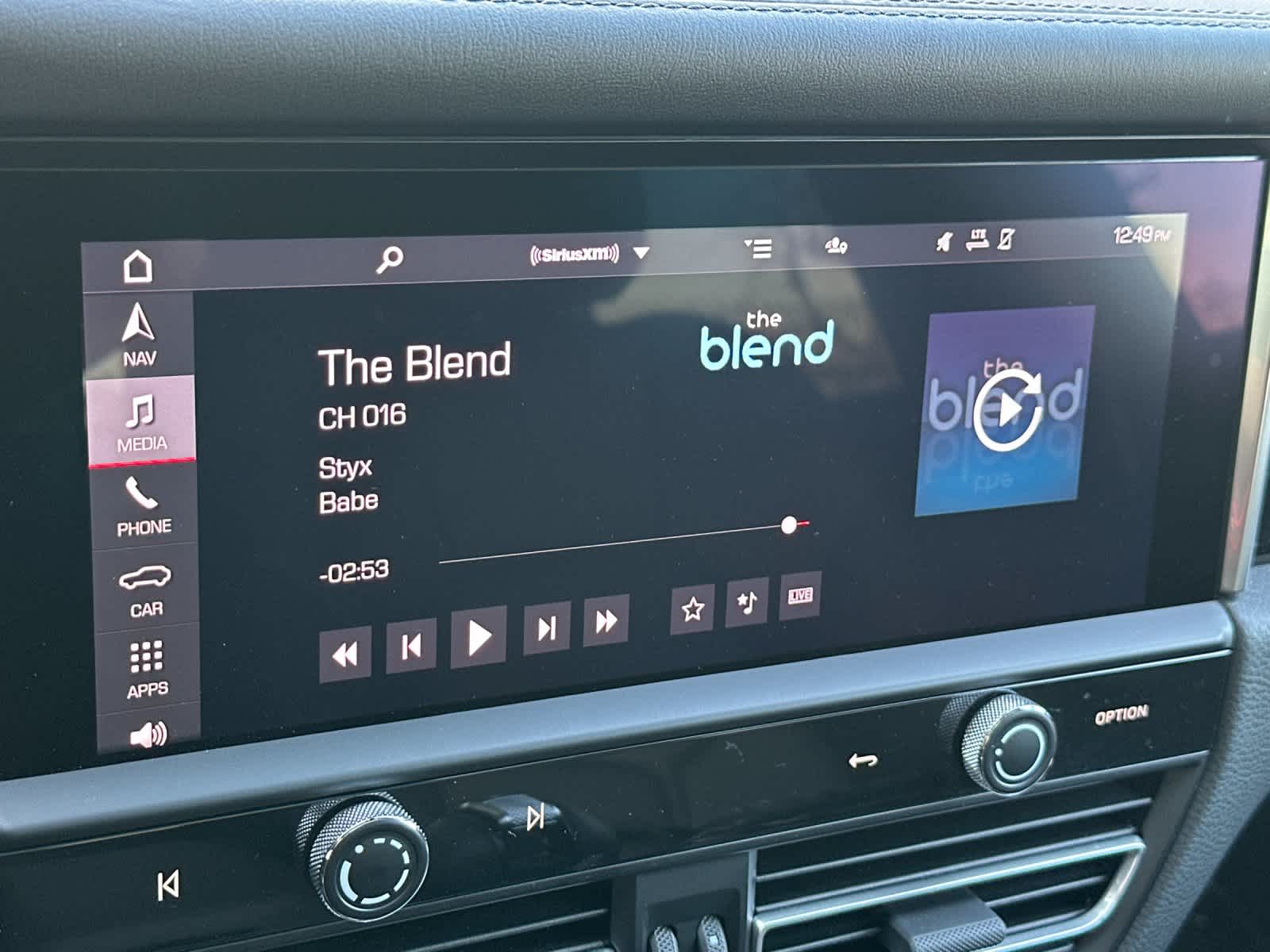 Thumbnail: 2025 Porsche Macan - 20