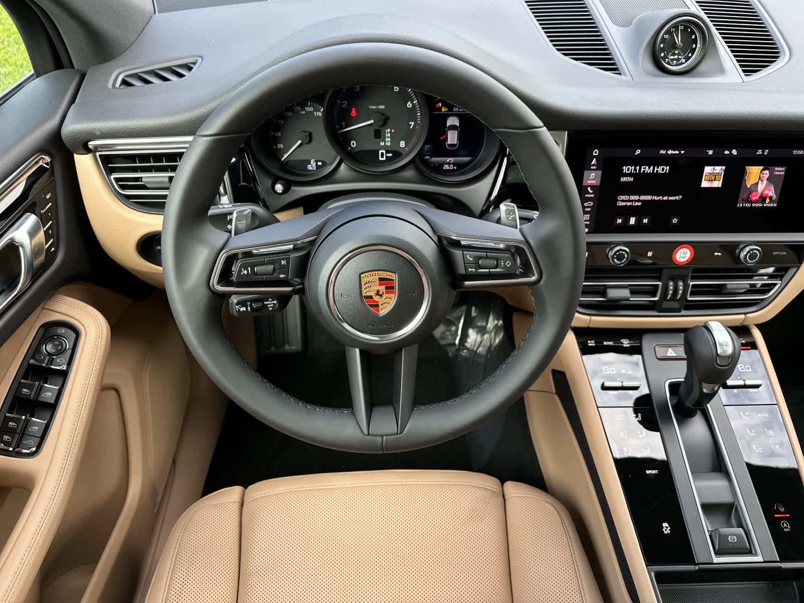 Thumbnail: 2026 Porsche Macan - 15