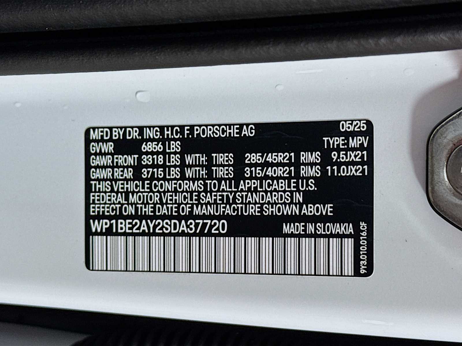 Thumbnail: 2025 Porsche Cayenne - 25