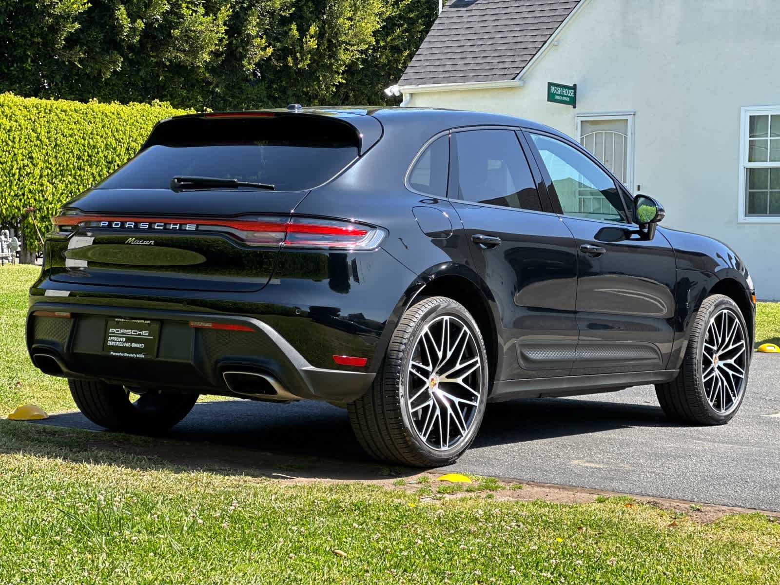 Thumbnail: 2025 Porsche Macan - 7
