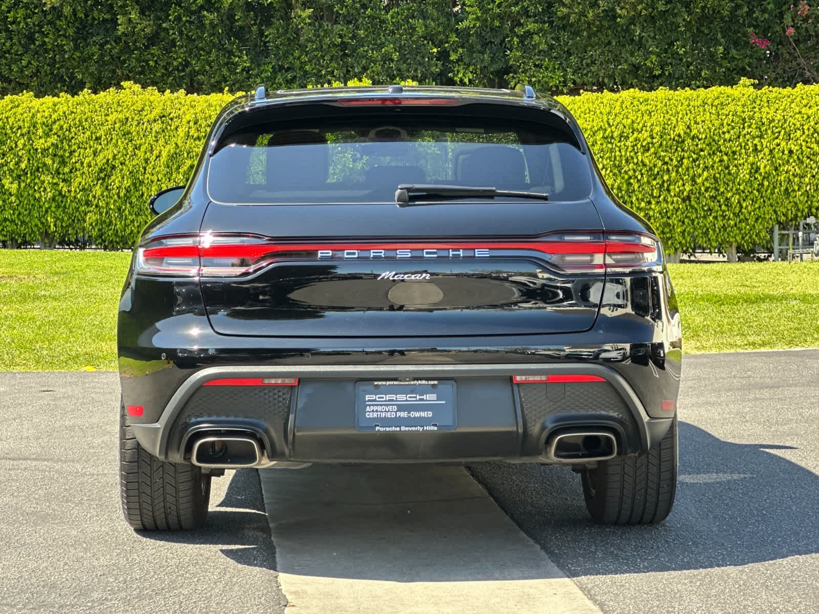 Thumbnail: 2025 Porsche Macan - 7