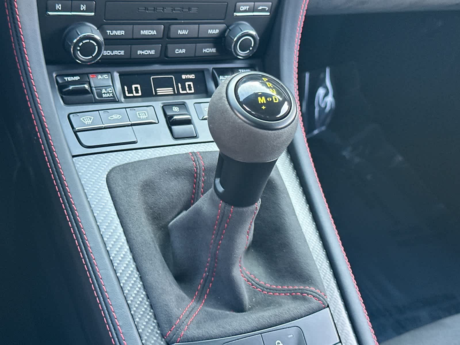 Thumbnail: 2025 Porsche  - 21