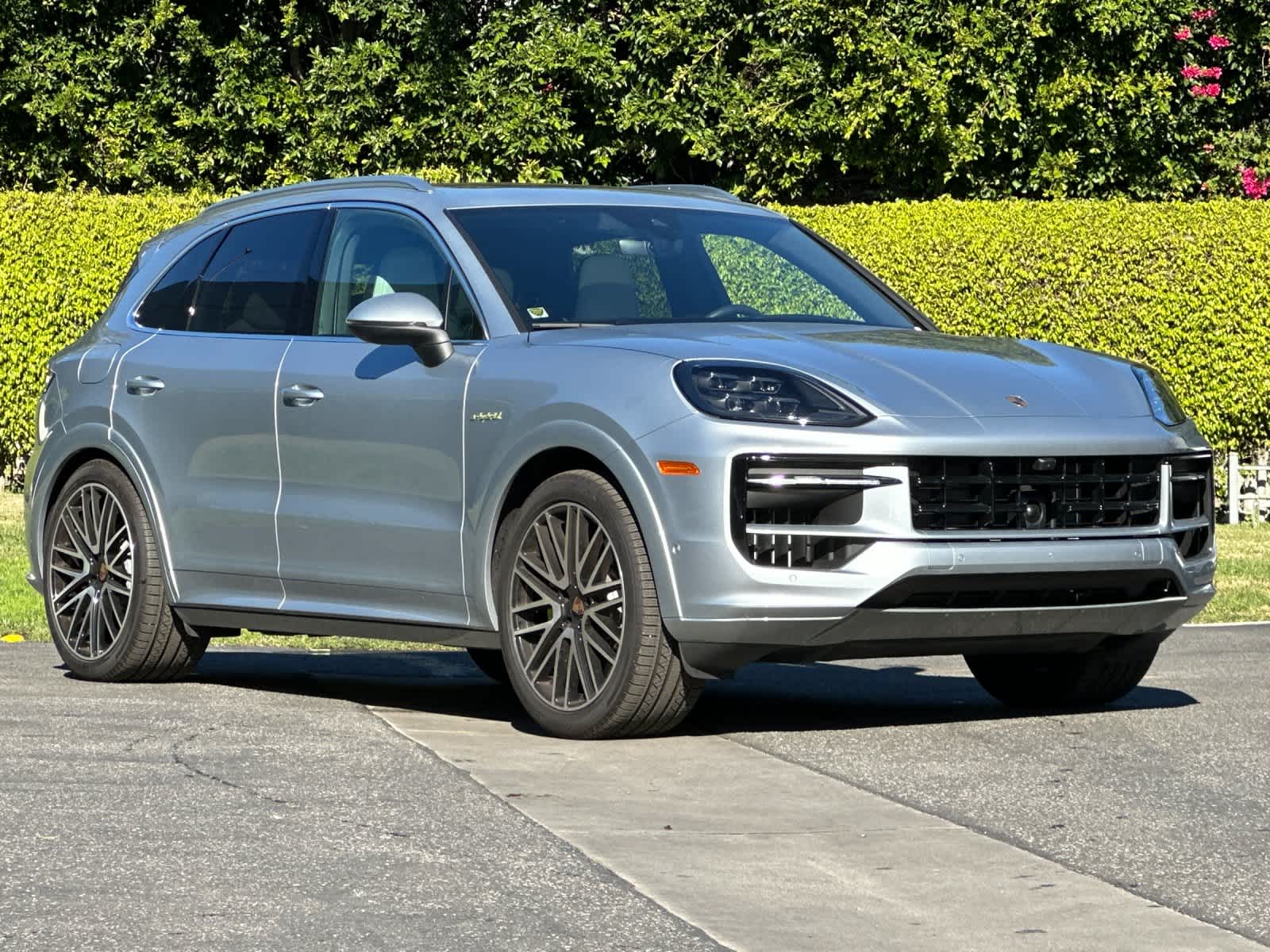 Thumbnail: 2025 Porsche Cayenne - 10