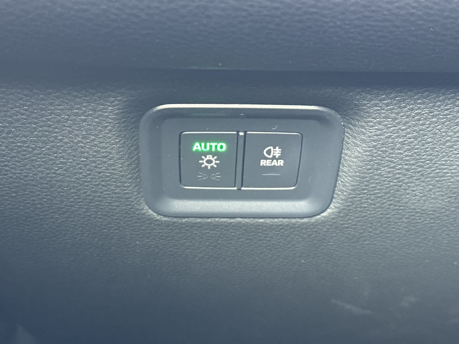 Thumbnail: 2026 Porsche Cayenne - 31