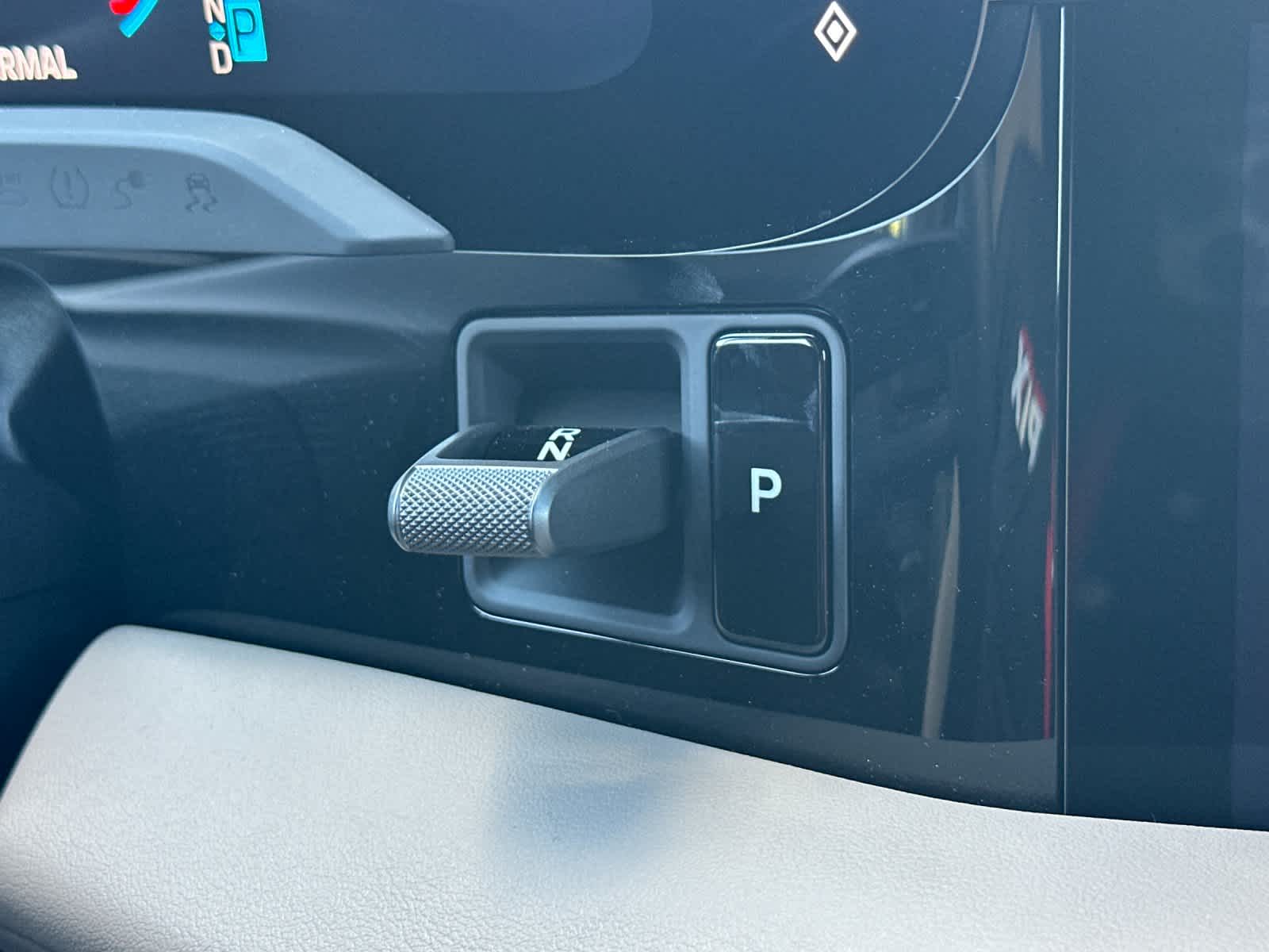 Thumbnail: 2026 Porsche Taycan - 23