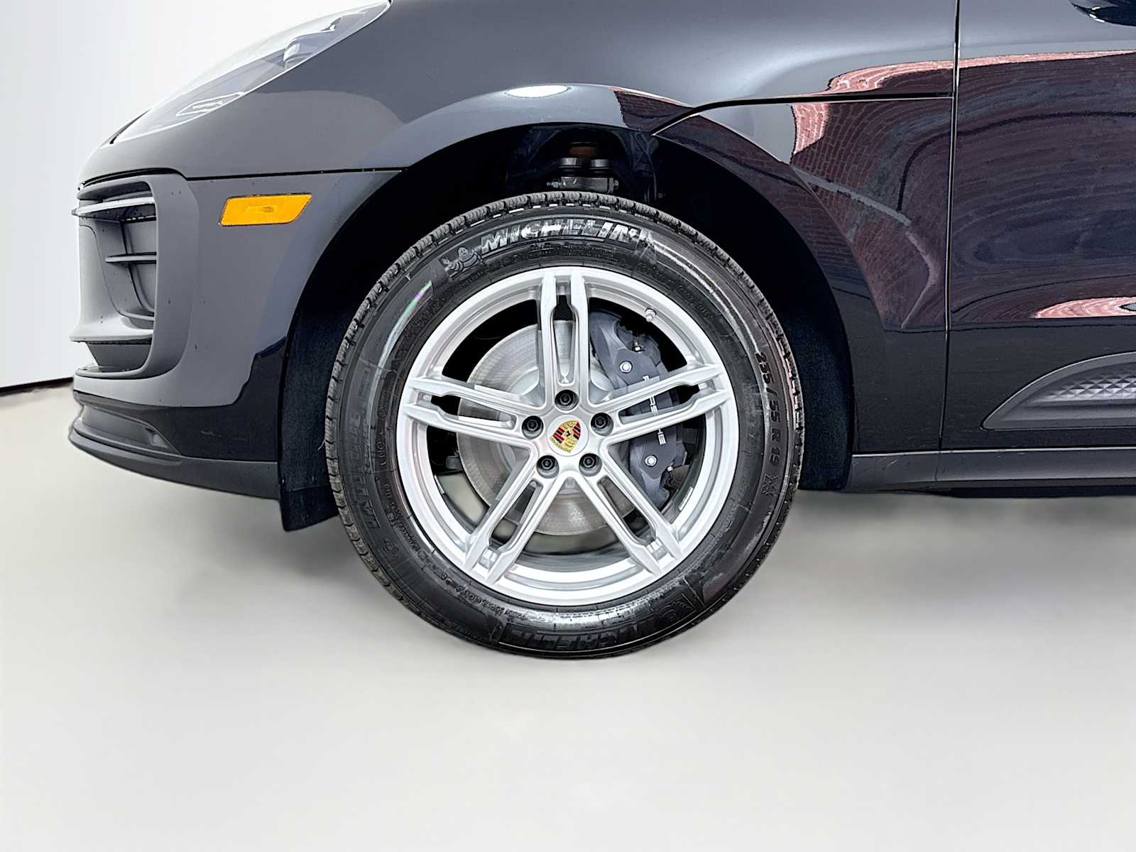 Thumbnail: 2026 Porsche Macan - 24