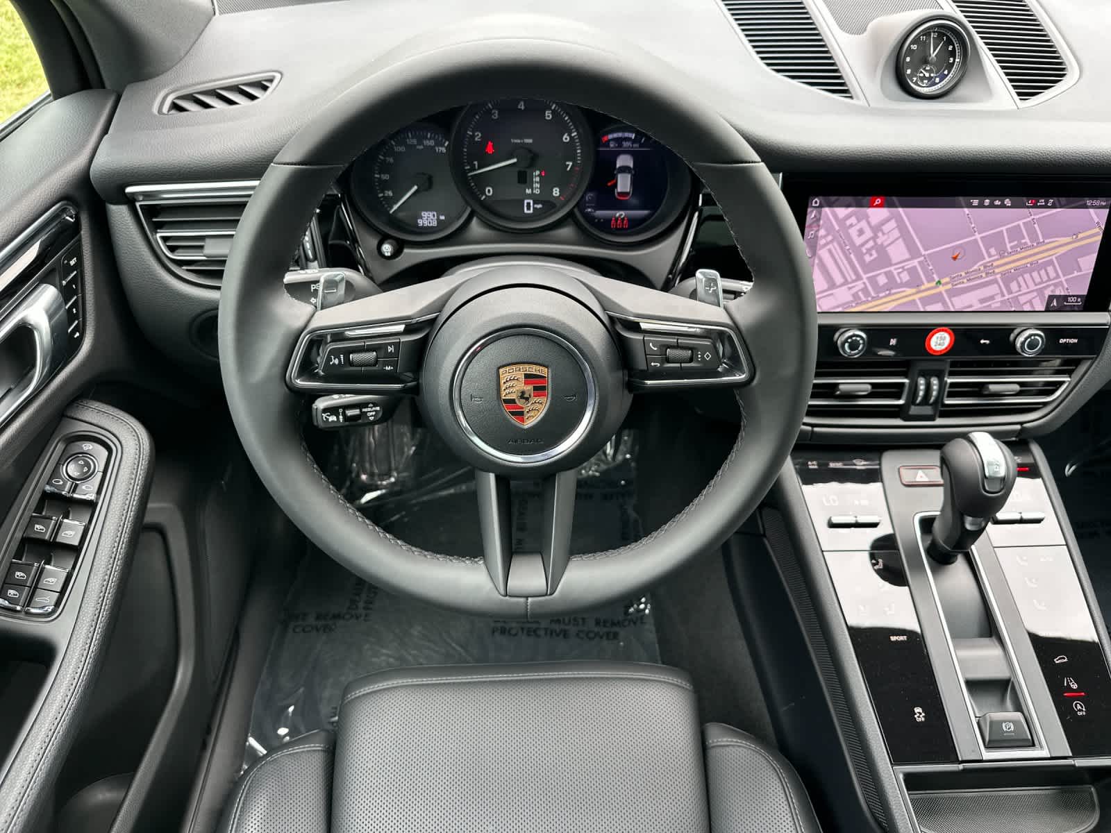 Thumbnail: 2026 Porsche Macan - 15