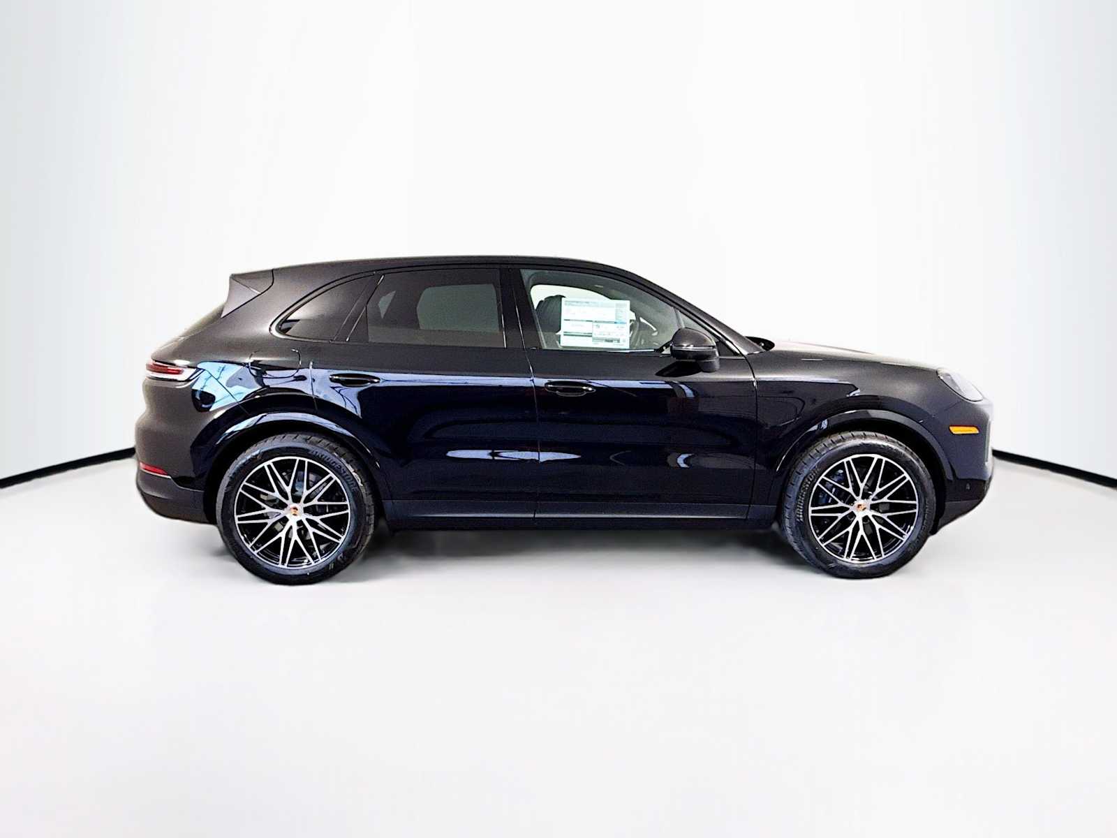 Thumbnail: 2026 Porsche Cayenne - 8