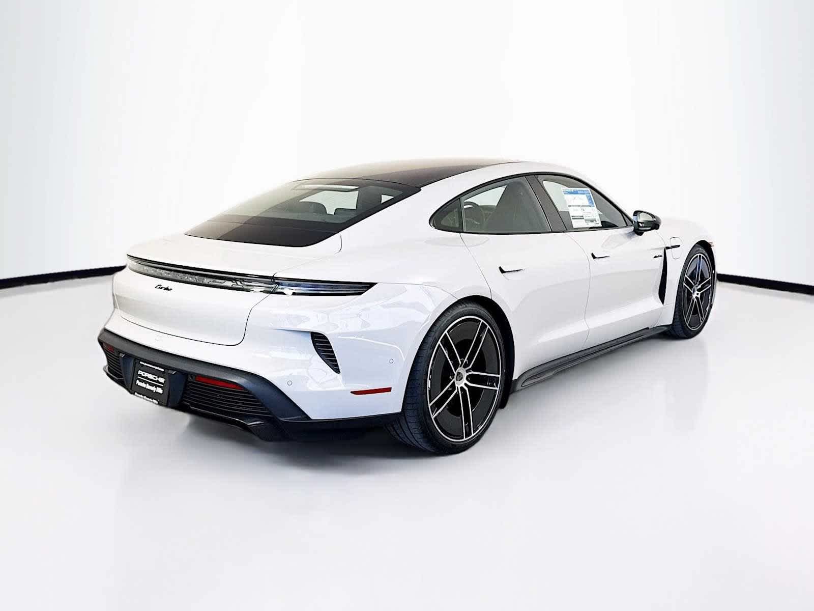 Thumbnail: 2025 Porsche Taycan - 9