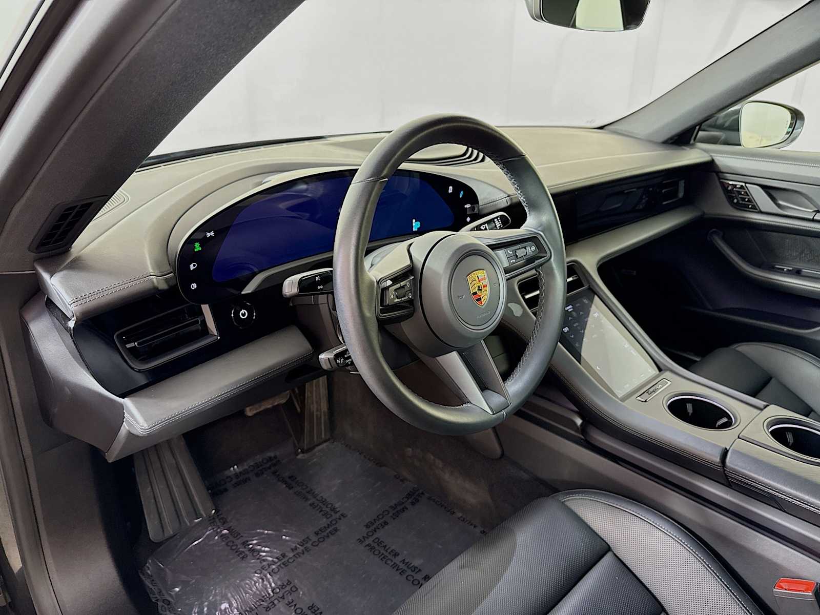 Thumbnail: 2020 Porsche Taycan - 4