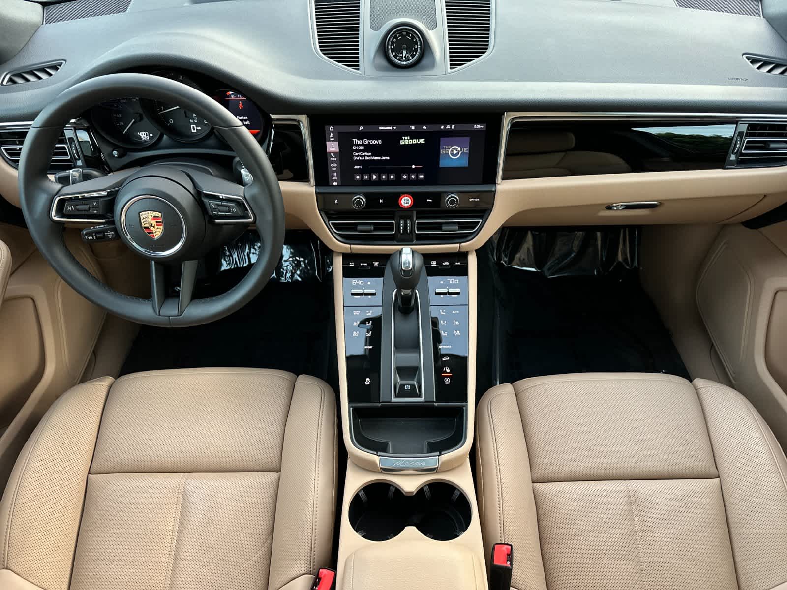 Thumbnail: 2025 Porsche Macan - 6