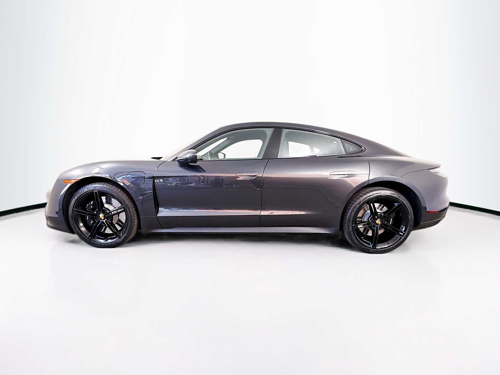 Thumbnail: 2023 Porsche Taycan - 2