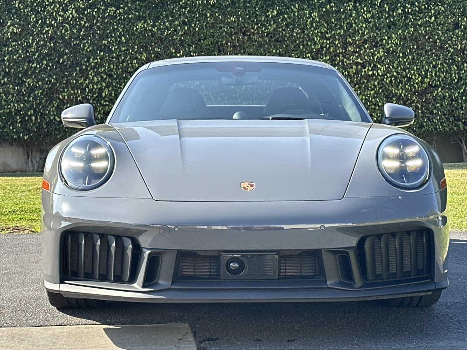 Thumbnail: 2025 Porsche 911 - 10