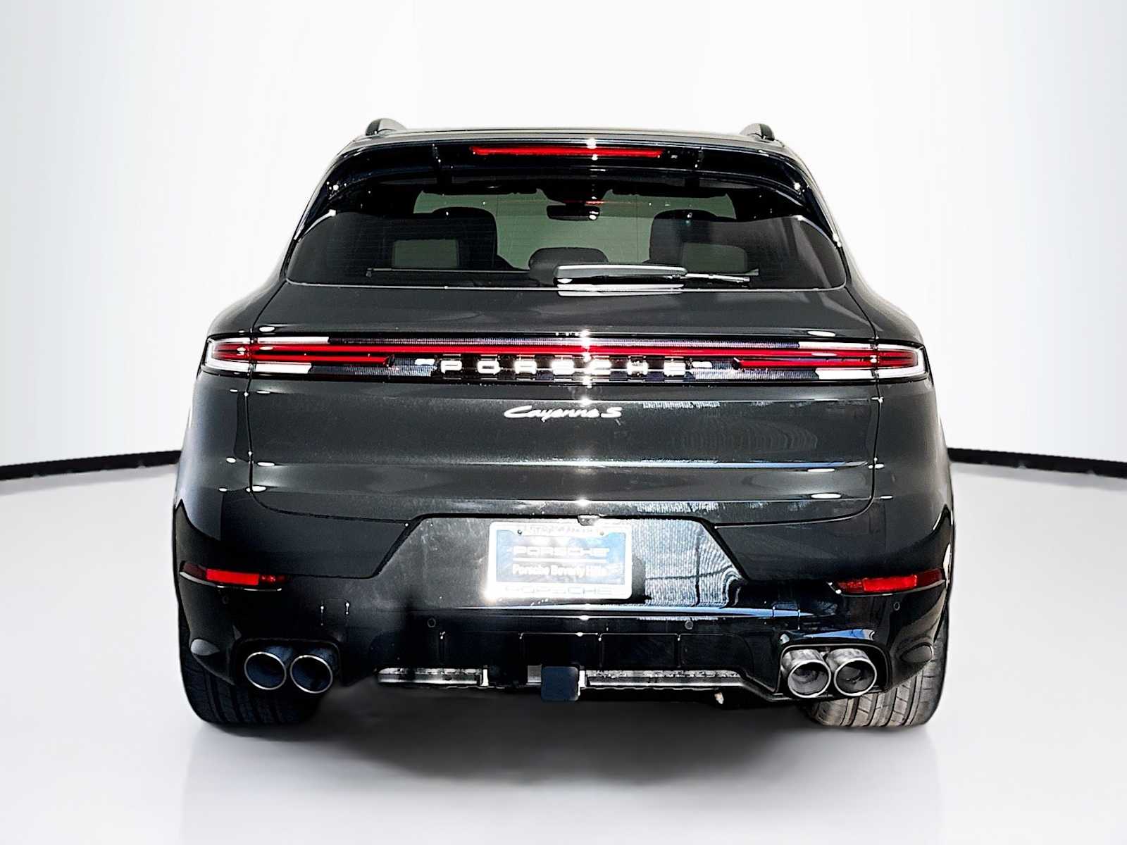 Thumbnail: 2026 Porsche Cayenne - 10