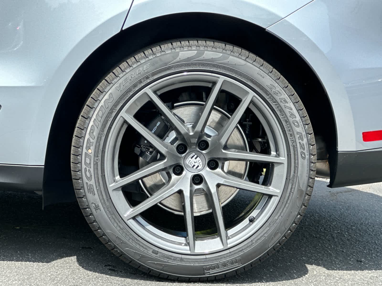 Thumbnail: 2026 Porsche Macan - 30