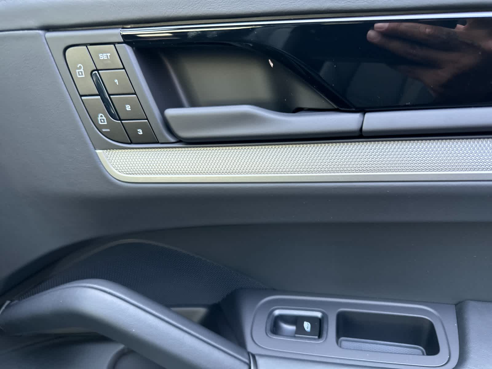 Thumbnail: 2026 Porsche Cayenne - 19