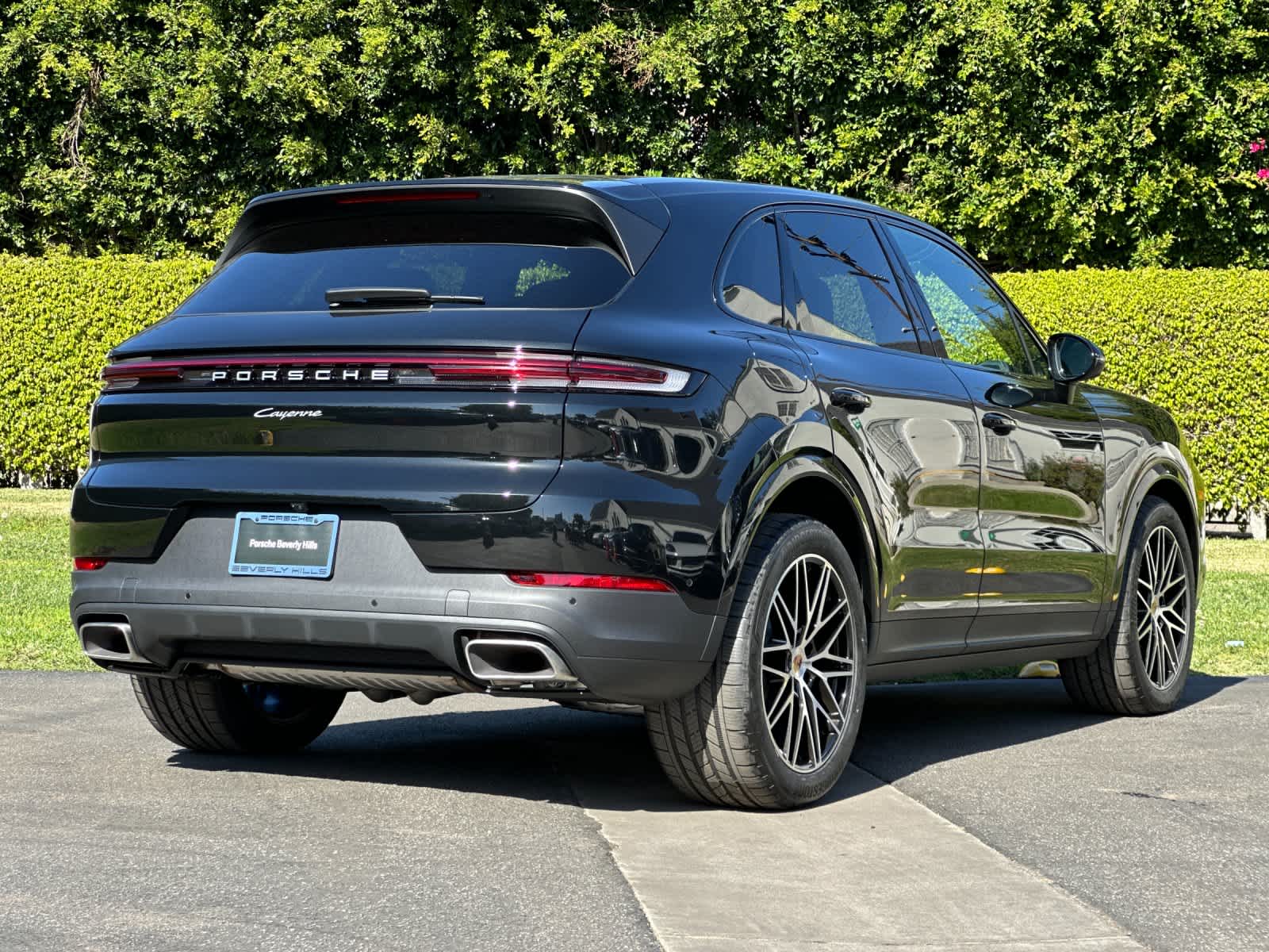 Thumbnail: 2026 Porsche Cayenne - 8