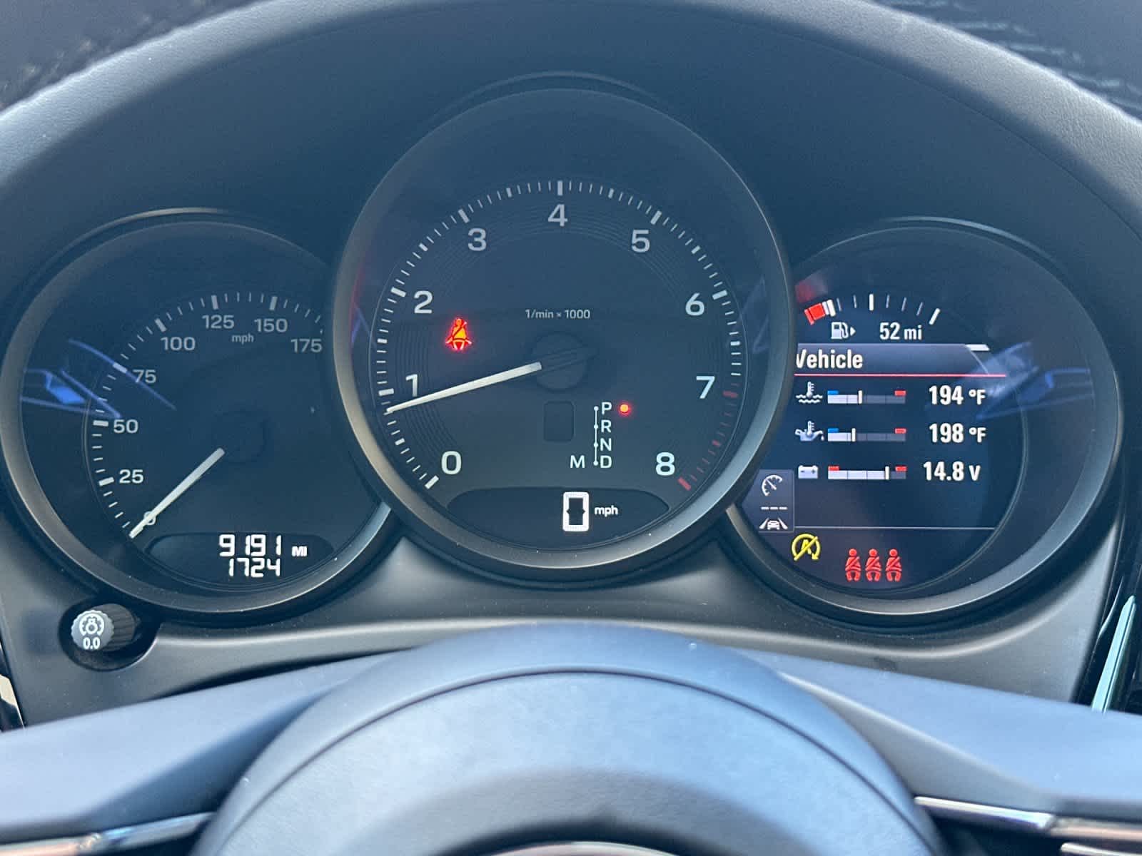 Thumbnail: 2025 Porsche Macan - 29