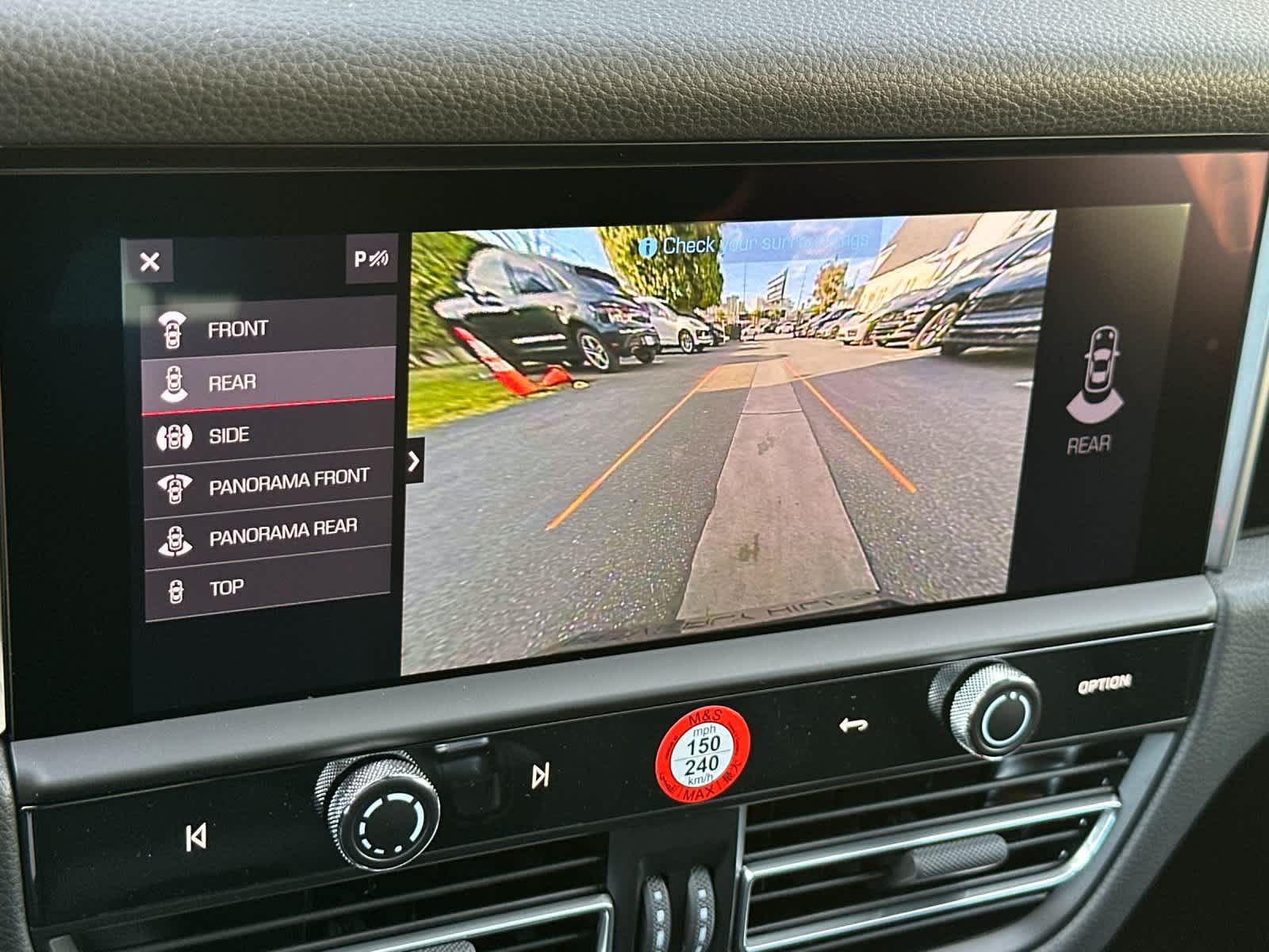 Thumbnail: 2026 Porsche Macan - 22