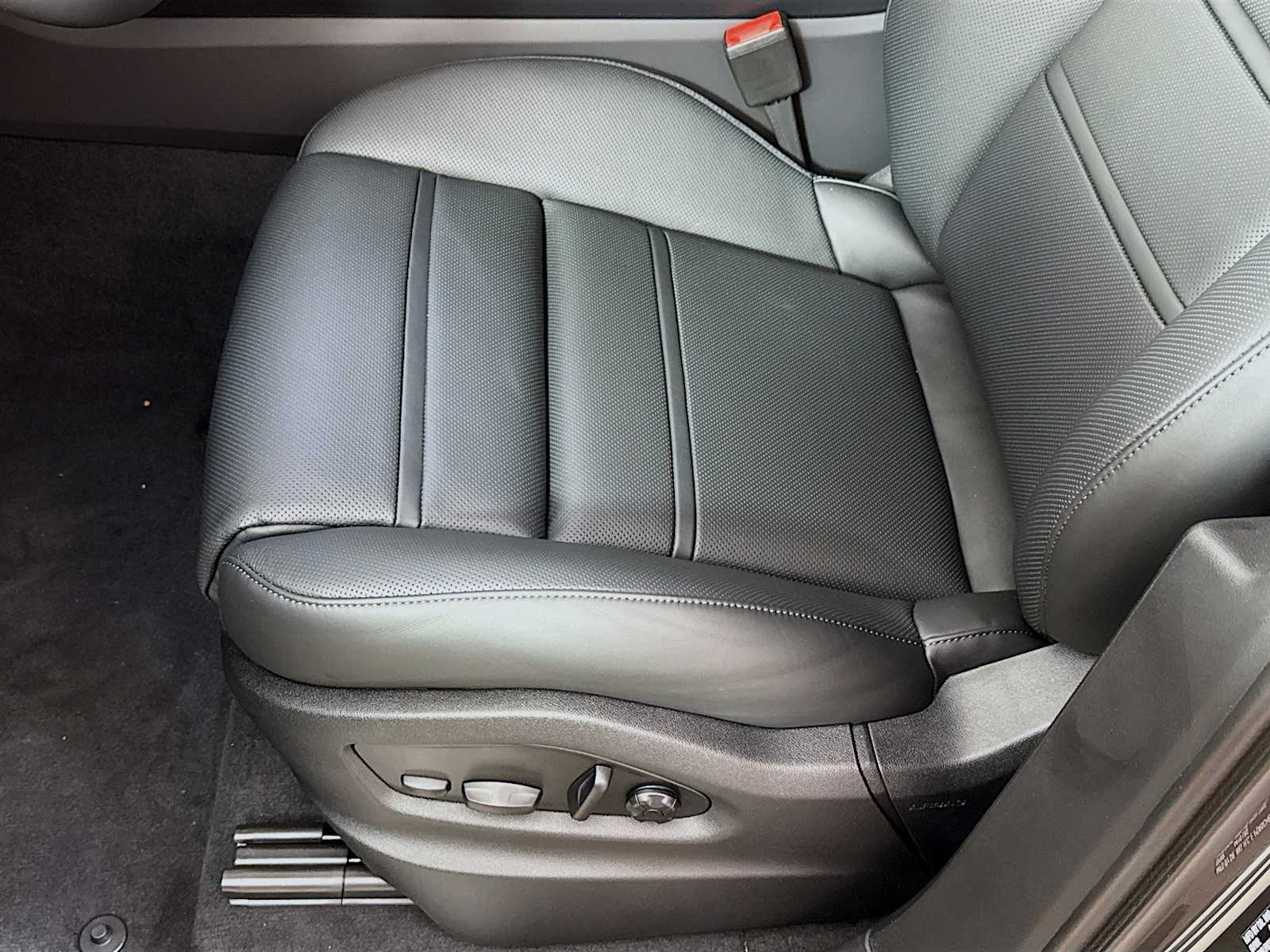 Thumbnail: 2025 Porsche Cayenne - 15