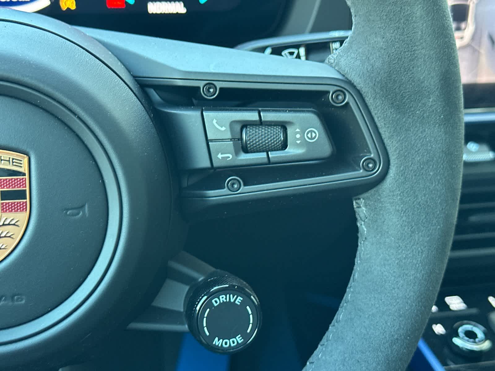 Thumbnail: 2026 Porsche 911 - 25