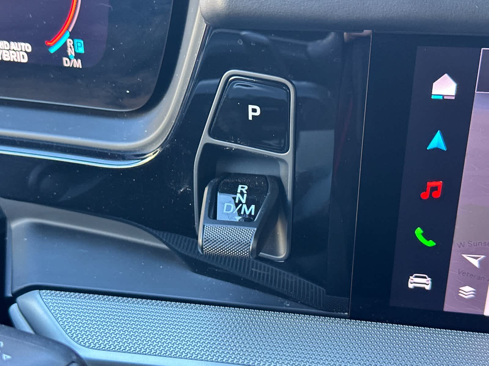 Thumbnail: 2025 Porsche Cayenne - 25