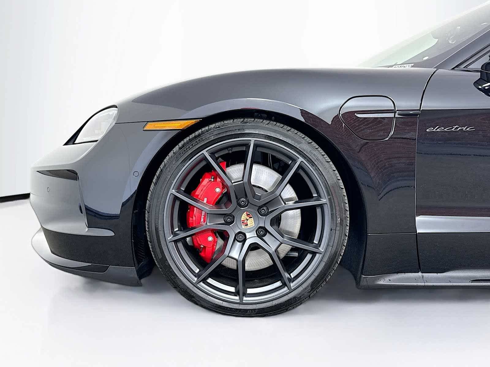 Thumbnail: 2026 Porsche Taycan - 24