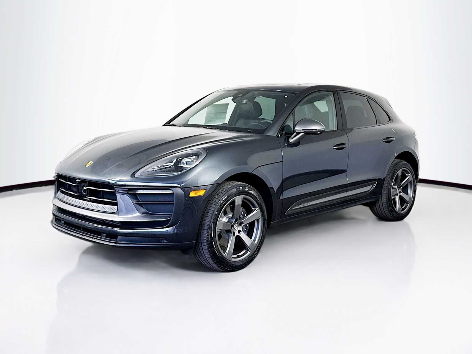Thumbnail: 2026 Porsche Macan - 1