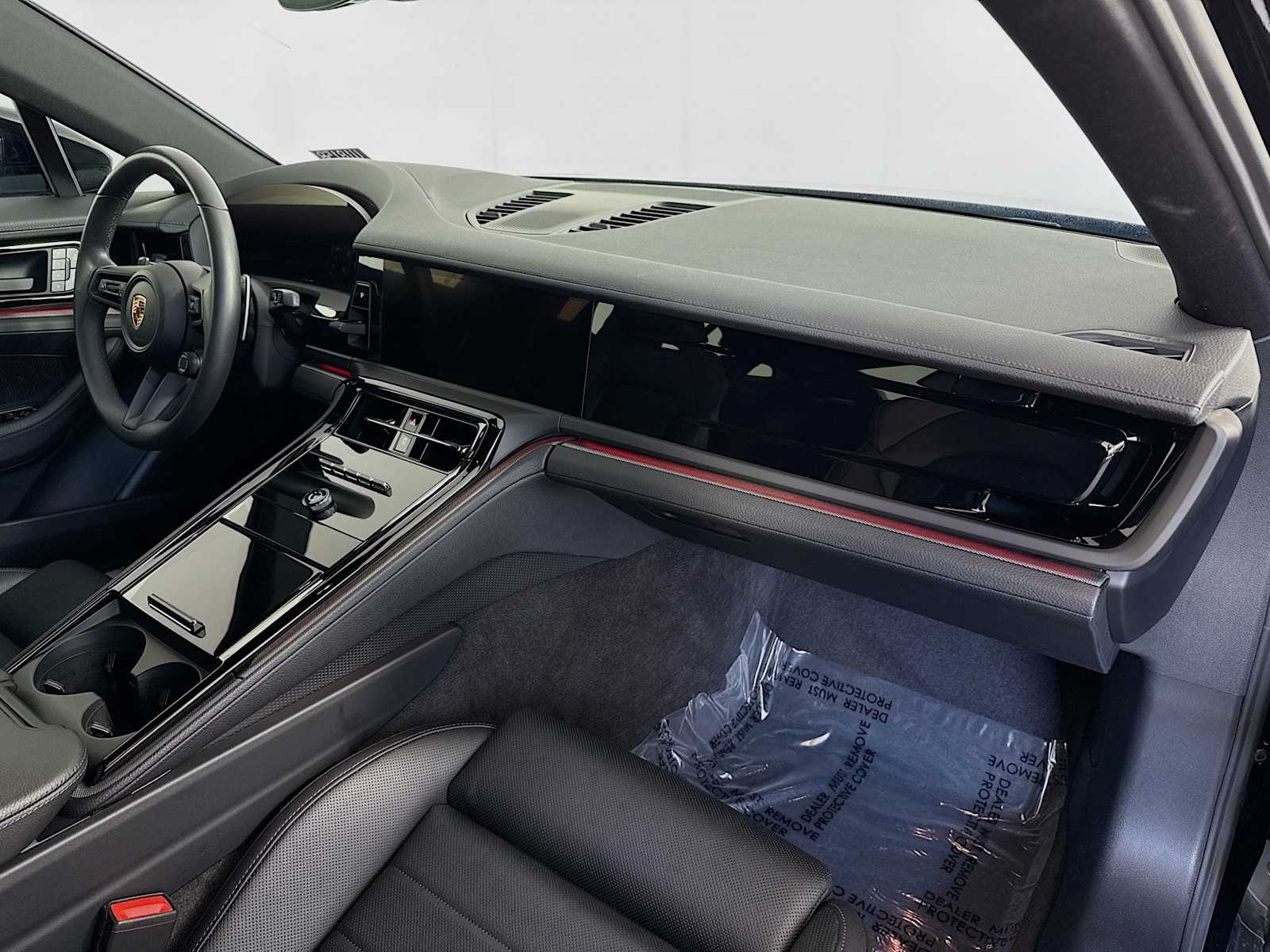 Thumbnail: 2025 Porsche Panamera - 22