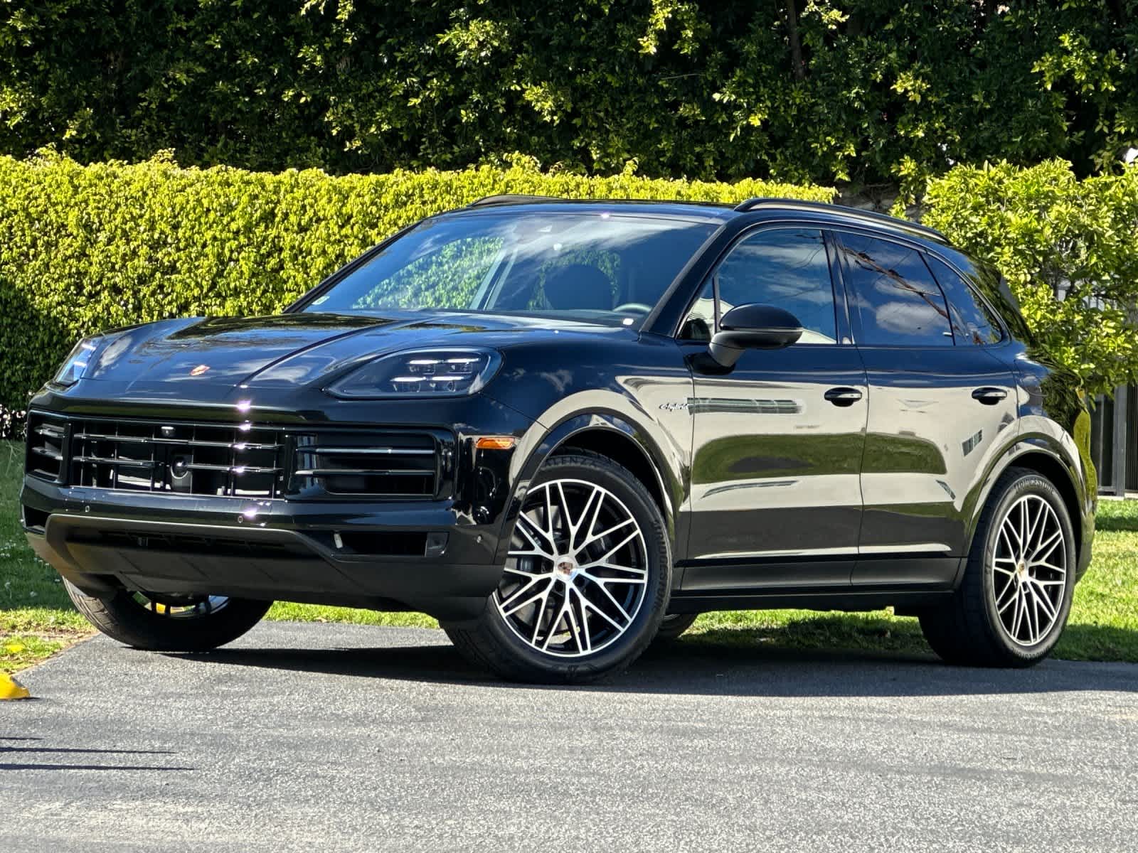 Thumbnail: 2026 Porsche Cayenne - 1