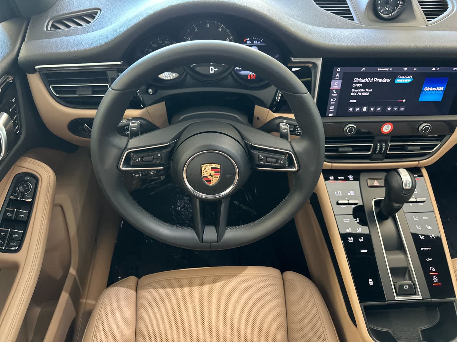 Thumbnail: 2025 Porsche Macan - 15