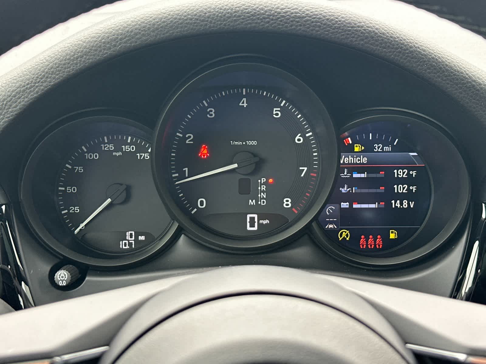 Thumbnail: 2026 Porsche Macan - 28