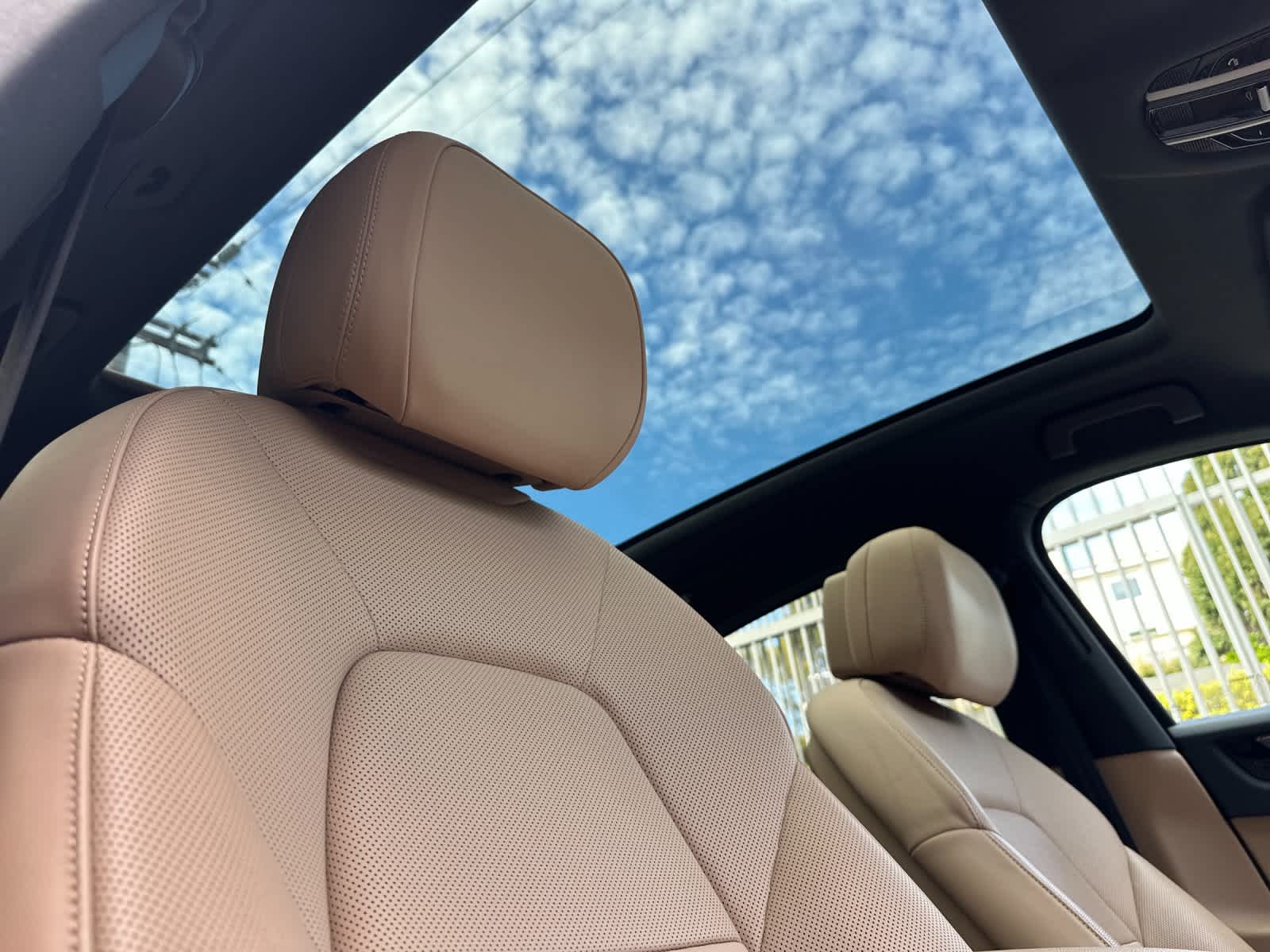 Thumbnail: 2022 Porsche Cayenne - 18