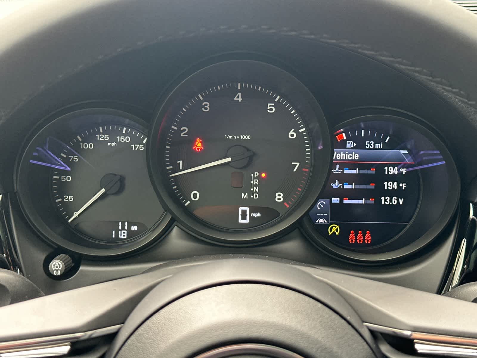 Thumbnail: 2026 Porsche Macan - 28