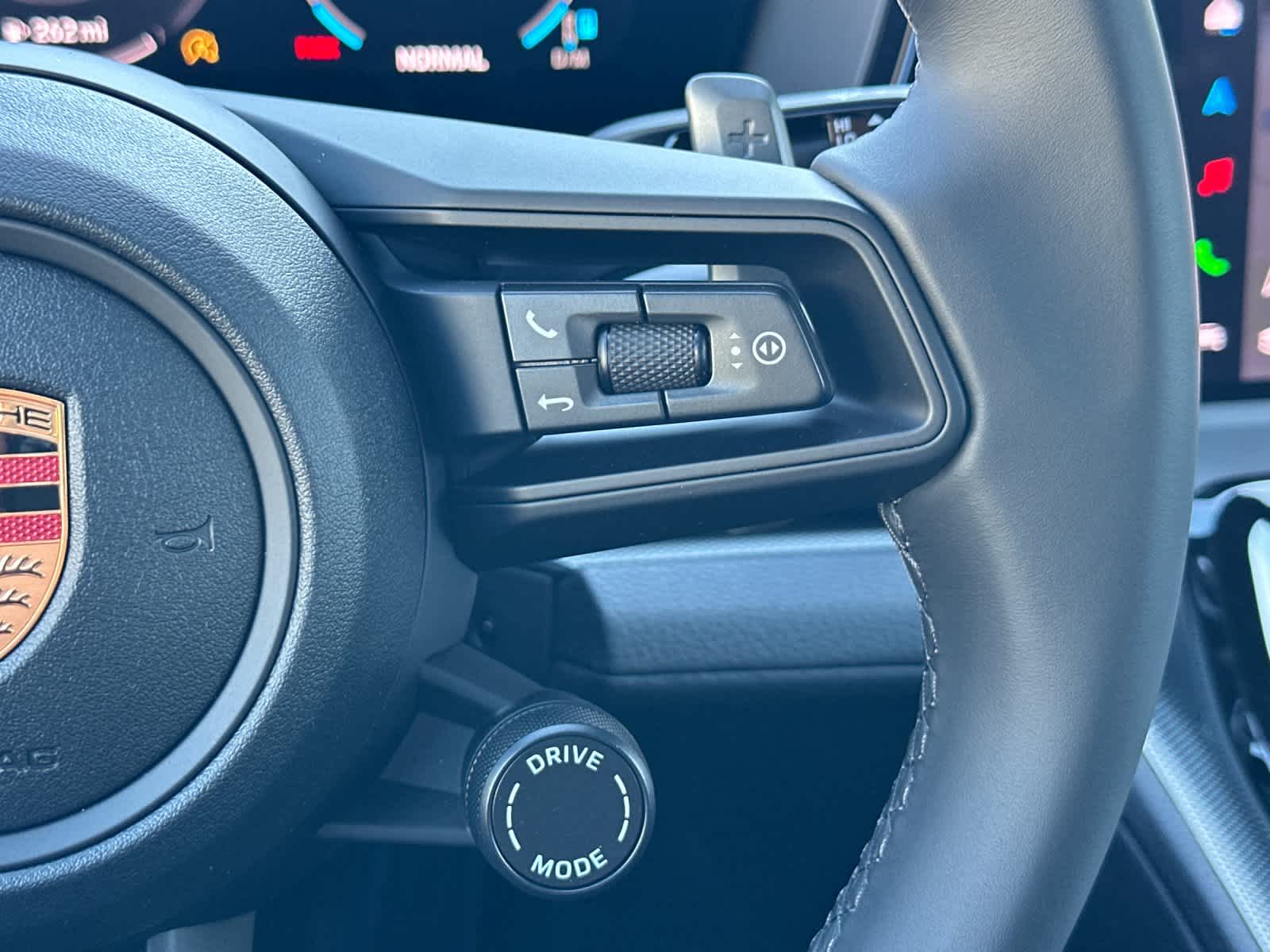 Thumbnail: 2026 Porsche Panamera - 29