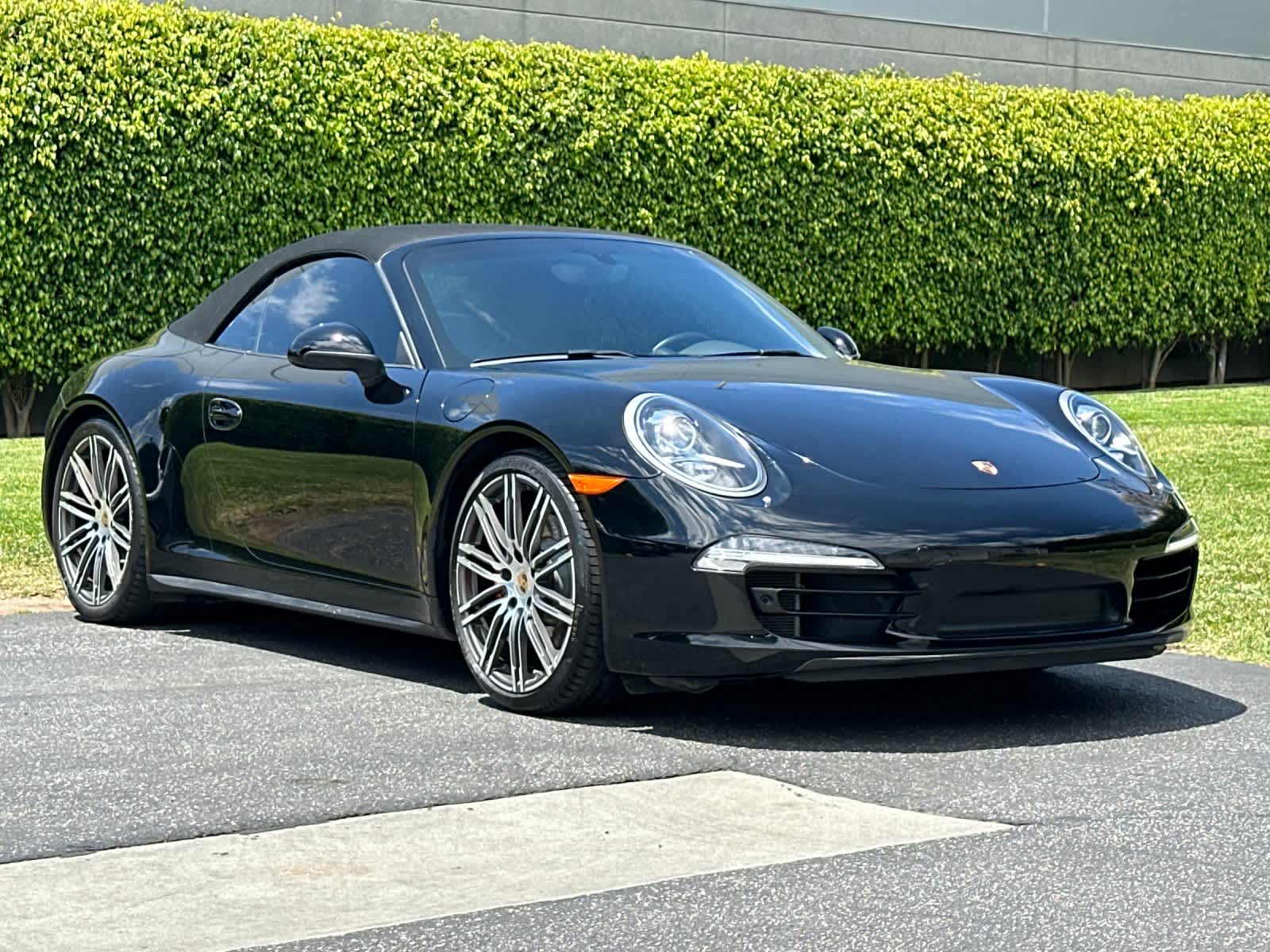 Thumbnail: 2015 Porsche 911 - 9