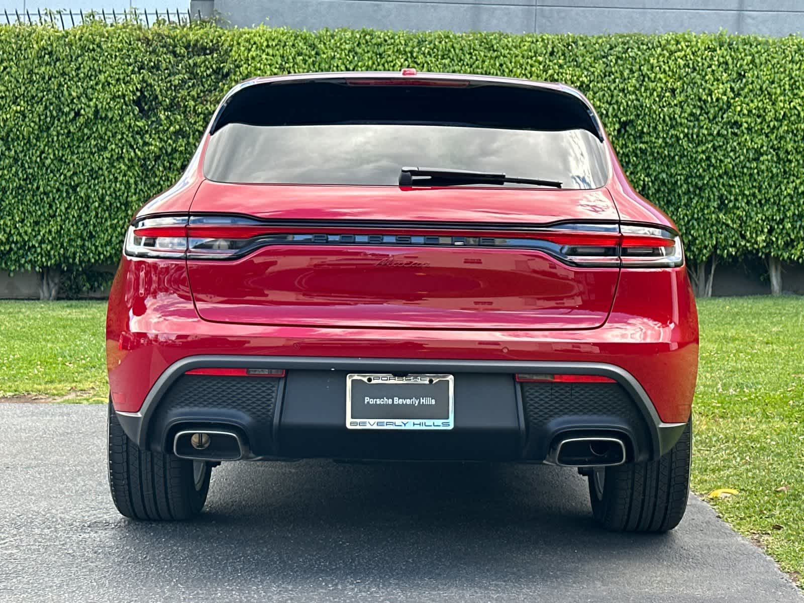 Thumbnail: 2026 Porsche Macan - 7