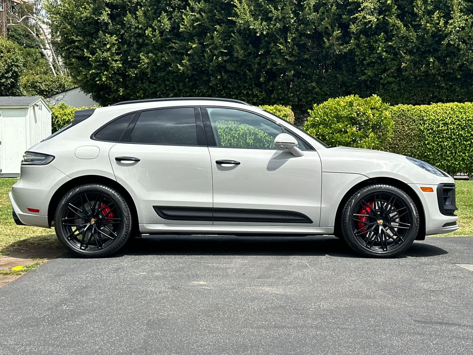 Thumbnail: 2023 Porsche Macan - 9