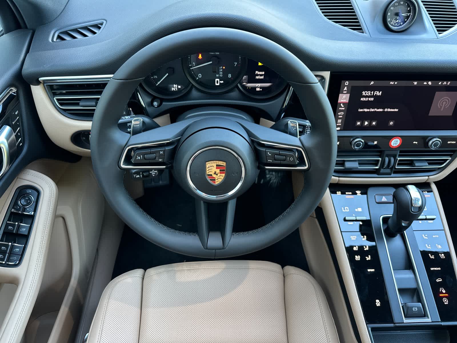 Thumbnail: 2026 Porsche Macan - 15