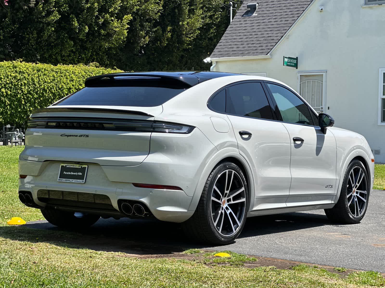 Thumbnail: 2026 Porsche Cayenne - 8