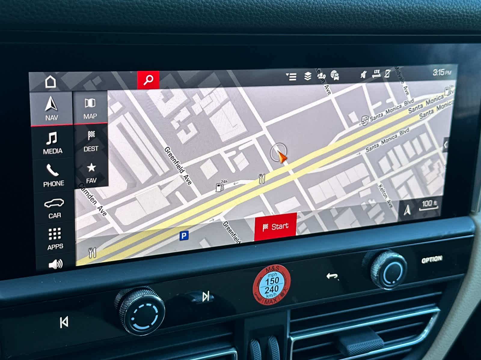 Thumbnail: 2026 Porsche Macan - 21