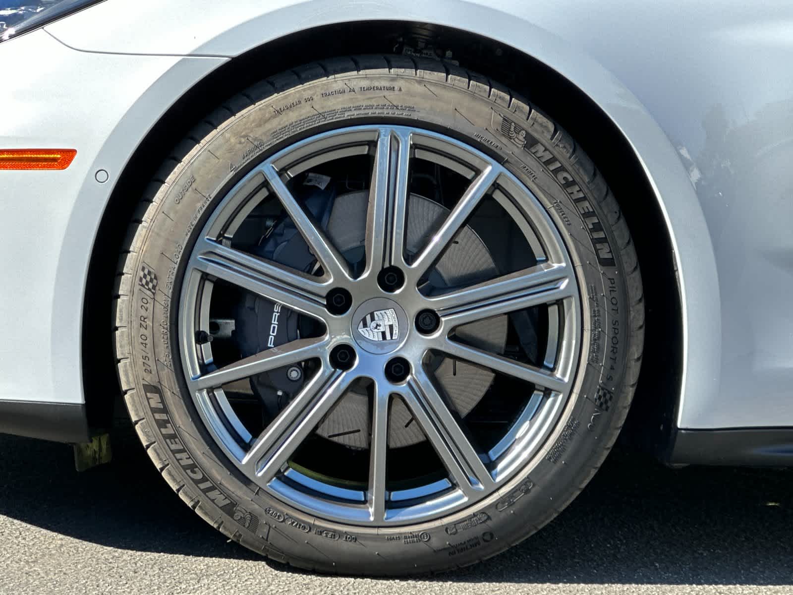 Thumbnail: 2026 Porsche Panamera - 32