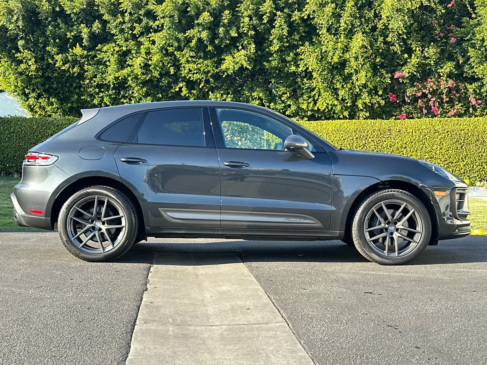 Thumbnail: 2025 Porsche Macan - 9