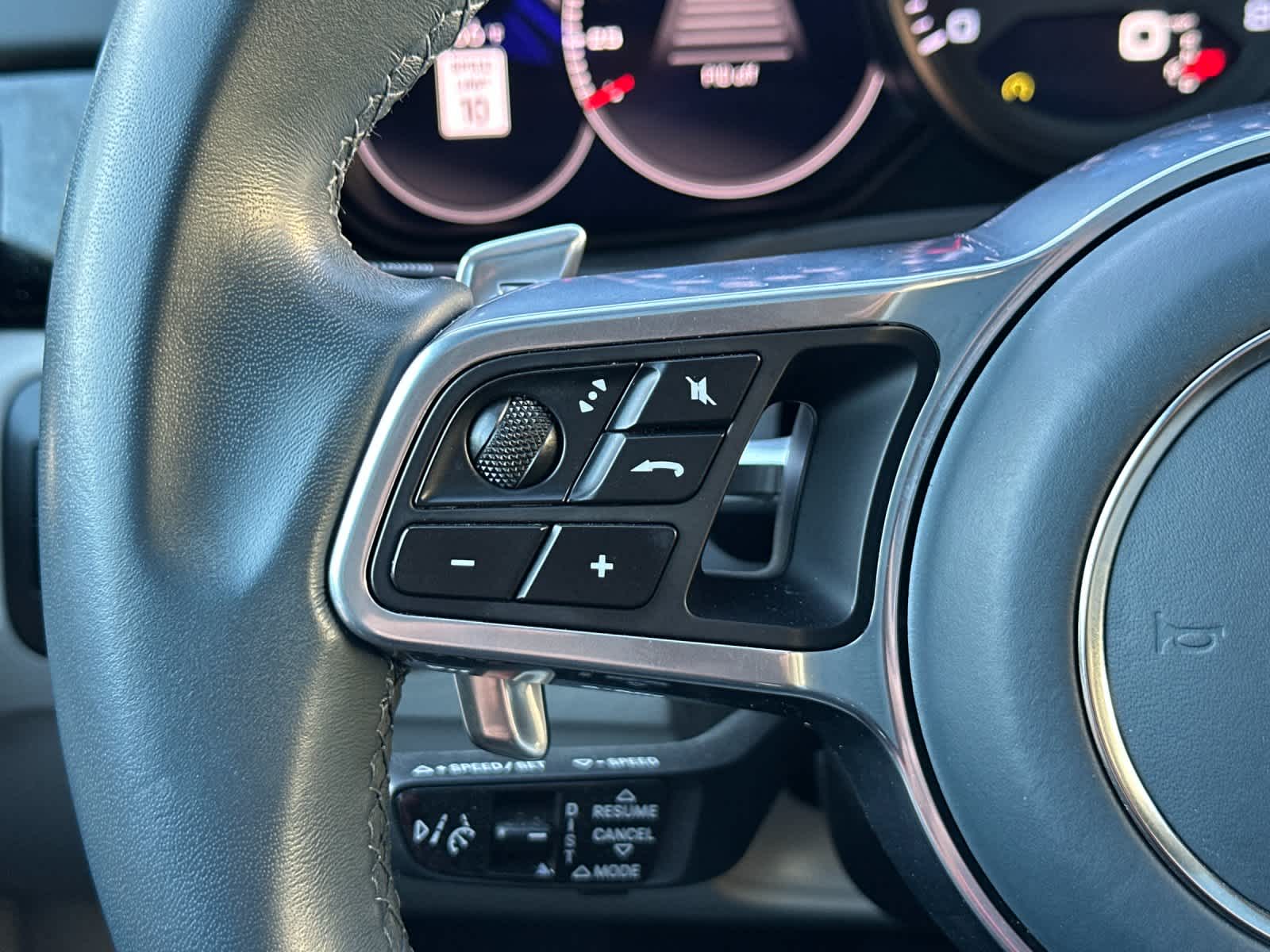 Thumbnail: 2023 Porsche Cayenne - 27