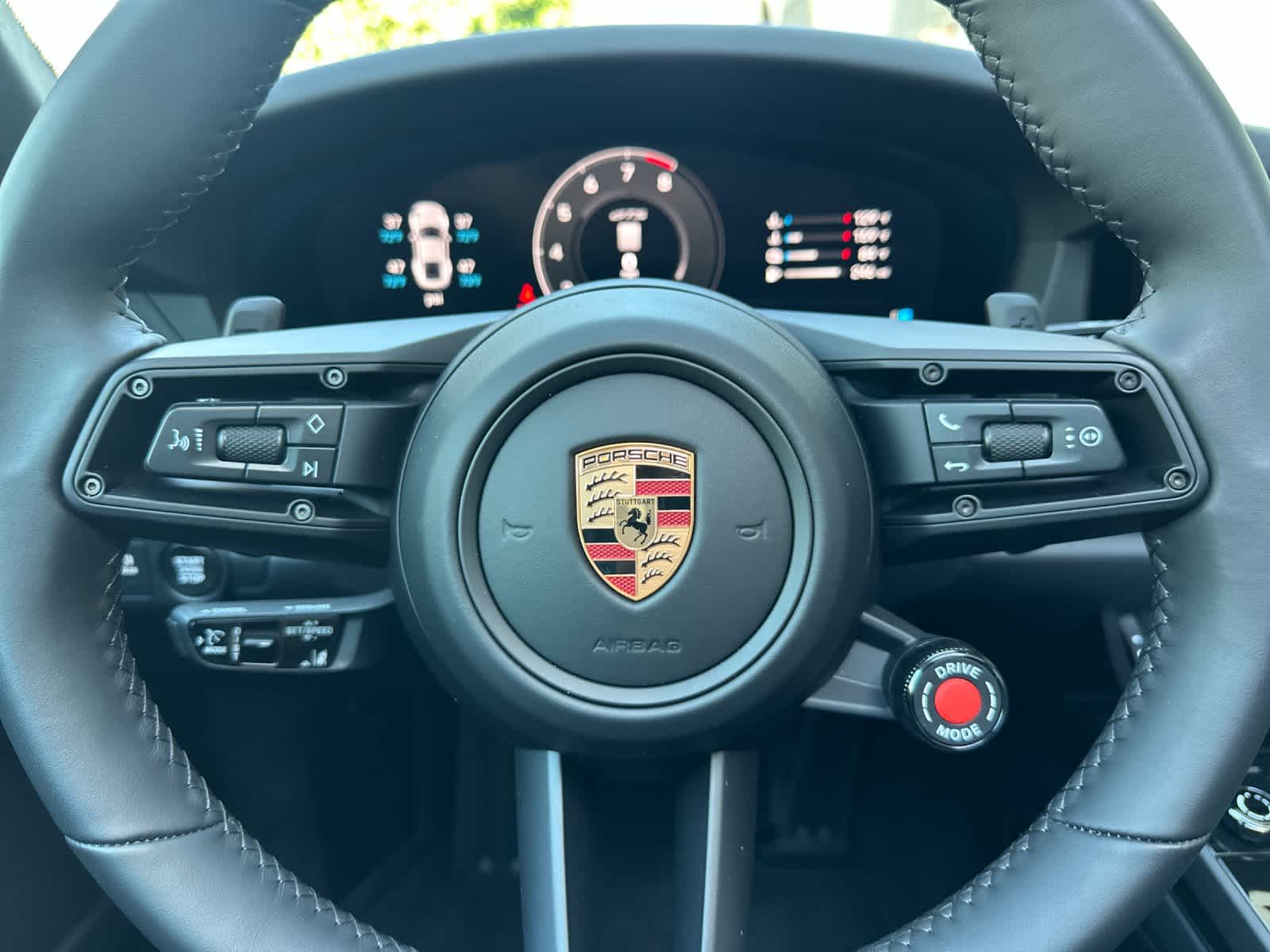 Thumbnail: 2026 Porsche 911 - 23